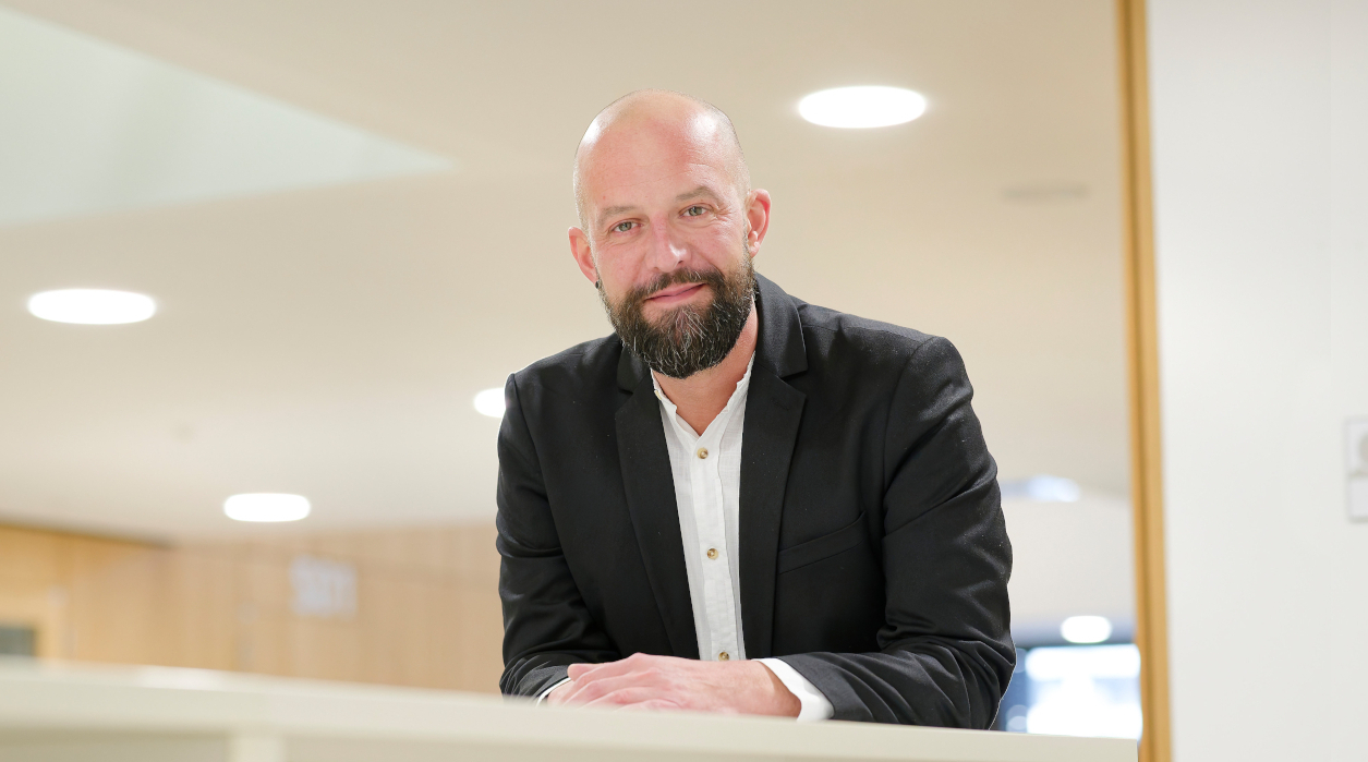Professor Marcus Mittenzwei an der Katholischen Stiftungshochschule Muenchen